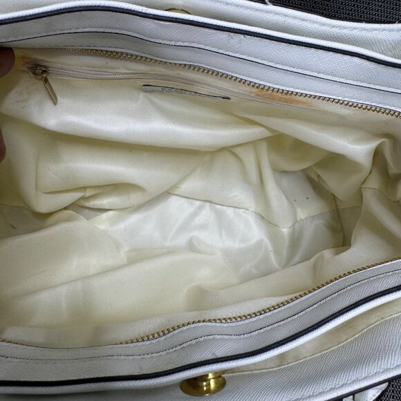 Kenneth Cole Reaction White Crossbody Handbag Womens Purse With Adjustable Strap - Picture 8 of 9